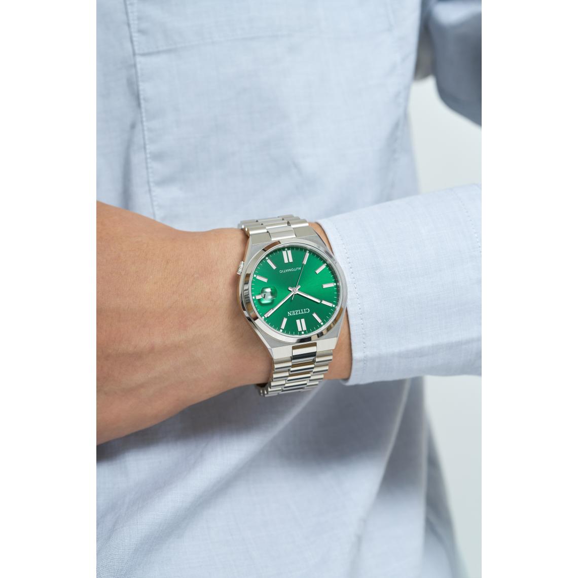 Montre homme online fond vert
